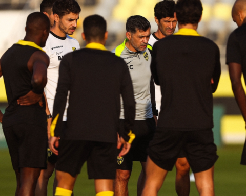 غيابات الاتحاد أمام القادسية: التشكيل والترتيب في دوري روشن