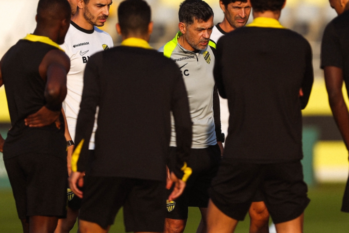 غيابات الاتحاد أمام القادسية: التشكيل والترتيب في دوري روشن