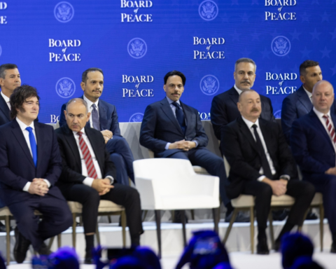 السعودية توقع ميثاق مجلس السلام في دافوس لإنهاء أزمة غزة