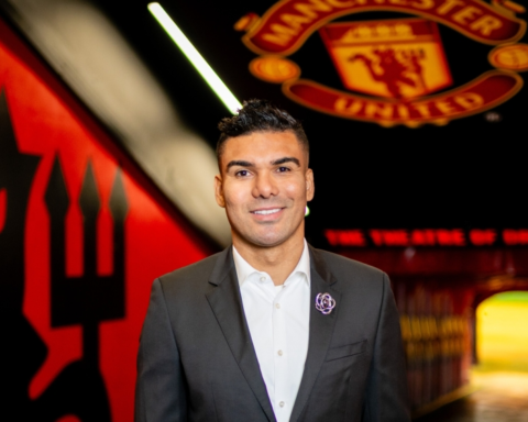رسمياً: كاسيميرو يرحل عن مانشستر يونايتد بنهاية الموسم