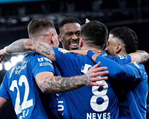 الهلال بطل الشتاء في دوري روشن: أرقام قياسية وصدارة مطلقة