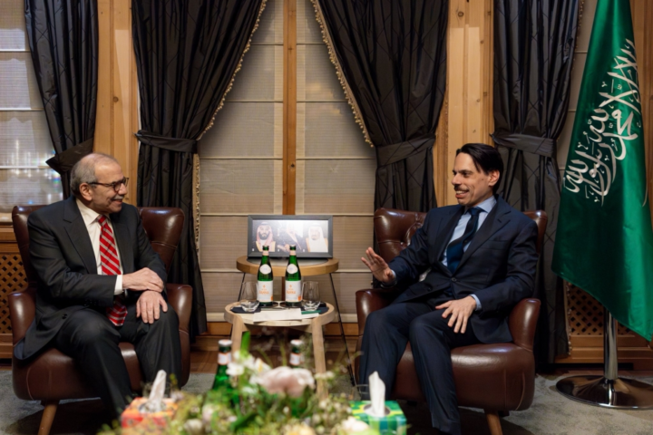 فيصل بن فرحان يثمن جهود لبنان في حصر السلاح وبسط السيادة