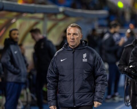 مدرب القادسية يتحدى الهلال ويشيد بمصعب بعد الفوز على الاتحاد