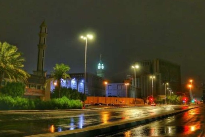 تنبيهات طقس الجوف: أمطار وسيول على سكاكا والقريات غداً