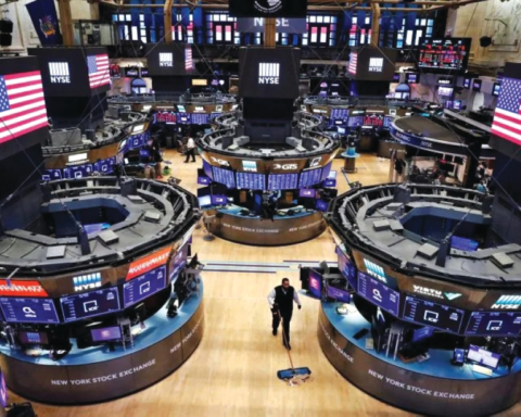 الأسهم الأمريكية تغلق على ارتفاع.. داو جونز يصعد 0.61%