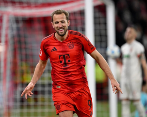 هاري كين يقود بايرن ميونيخ ضد أوغسبورغ وقصة الشنيتسل