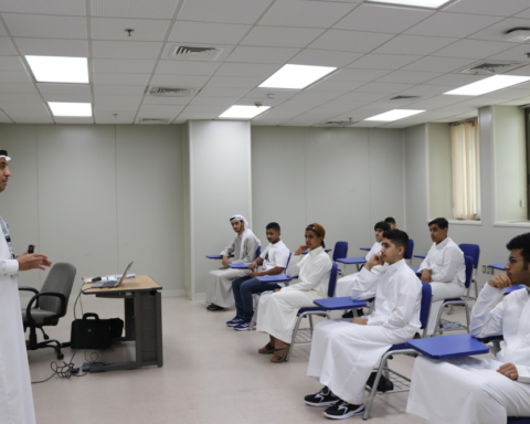 تفعيل دليل التطوير المهني للمعلمين في نظام فارس: الخطوات والتفاصيل