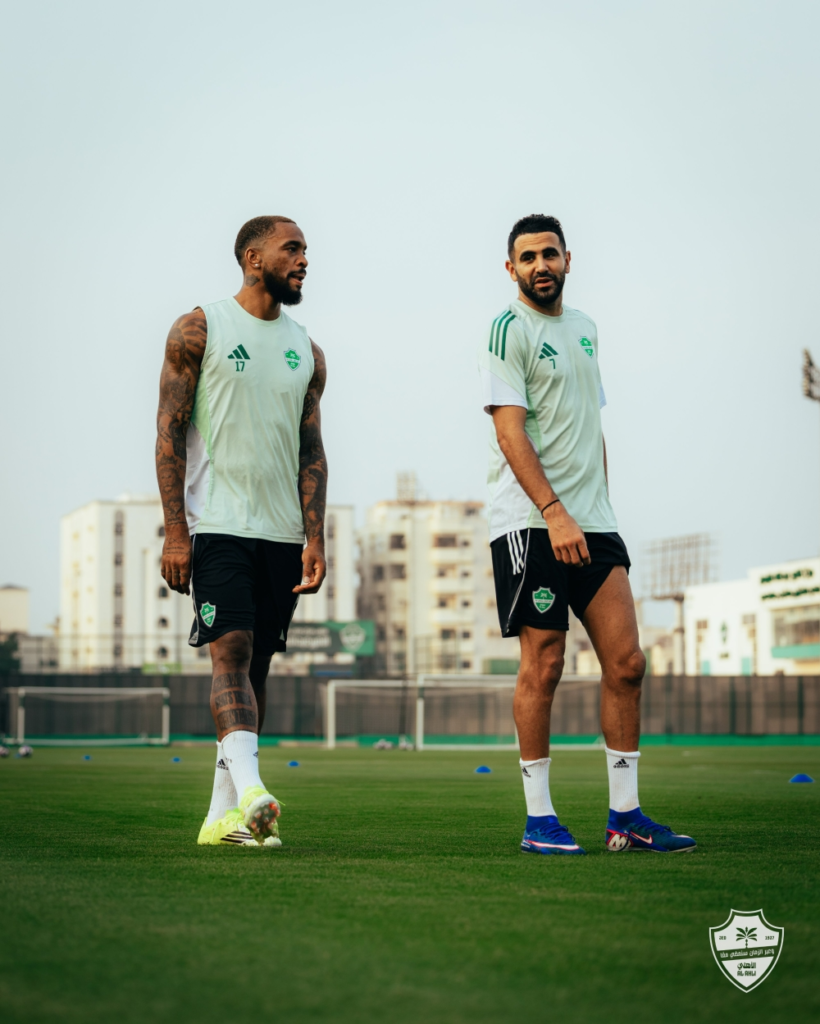 موعد مباراة نيوم والأهلي في دوري روشن وتشكيلة النجوم