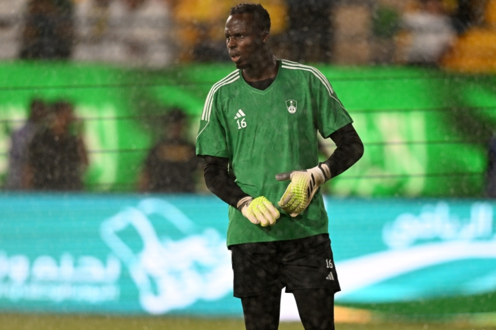 ميندي يصل جدة بعد التتويج الأفريقي: هل يشارك أمام نيوم؟