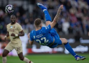 تشكيلة الجولة 17 من دوري روشن: سافيتش وتوني في الصدارة