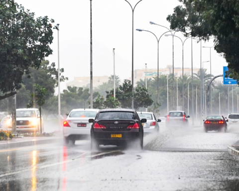 طقس السعودية: تنبيه من عوالق ترابية وتدنٍ للرؤية في نجران