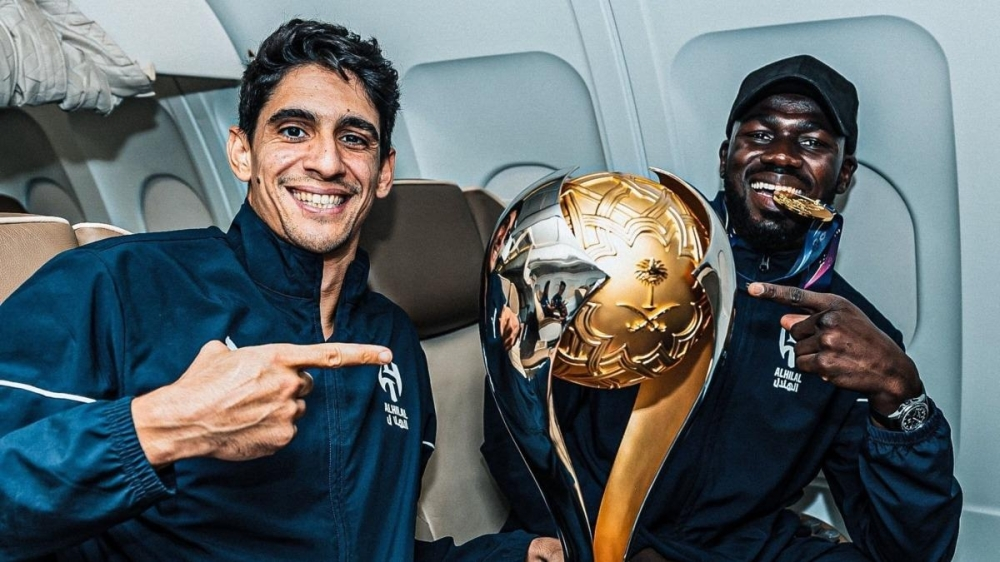 تطورات إصابة ياسين بونو وكوليبالي قبل مباراة الهلال والرياض