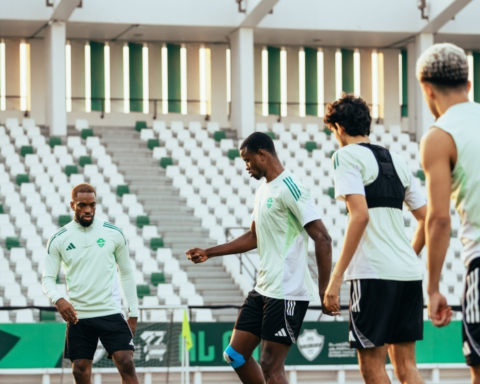 Al-Ahli's expected lineup against Neom in the Roshan League... Mendy returns