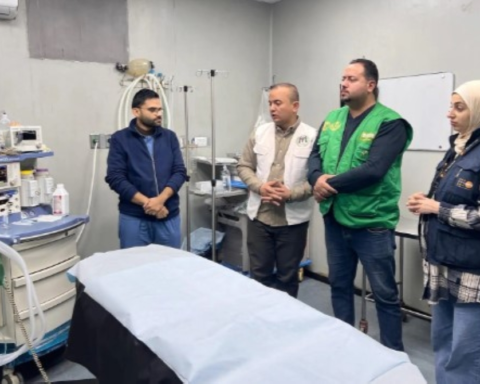 مركز الملك سلمان يعيد تأهيل مستشفيات غزة وأقسام الولادة