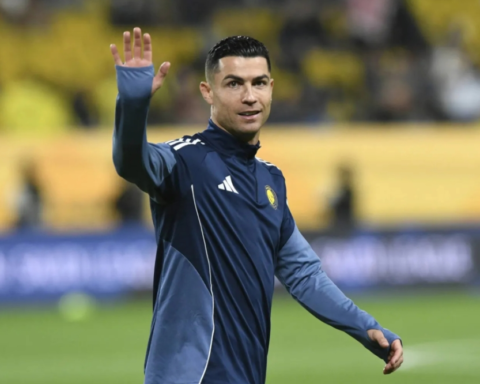 رونالدو يستقبل ساديو ماني في تدريبات النصر قبل لقاء التعاون