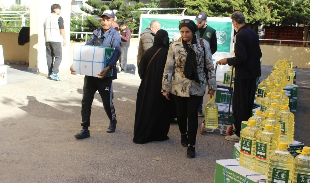 مركز الملك سلمان يوزع سلالاً غذائية في جبل لبنان لـ 4330 مستفيداً
