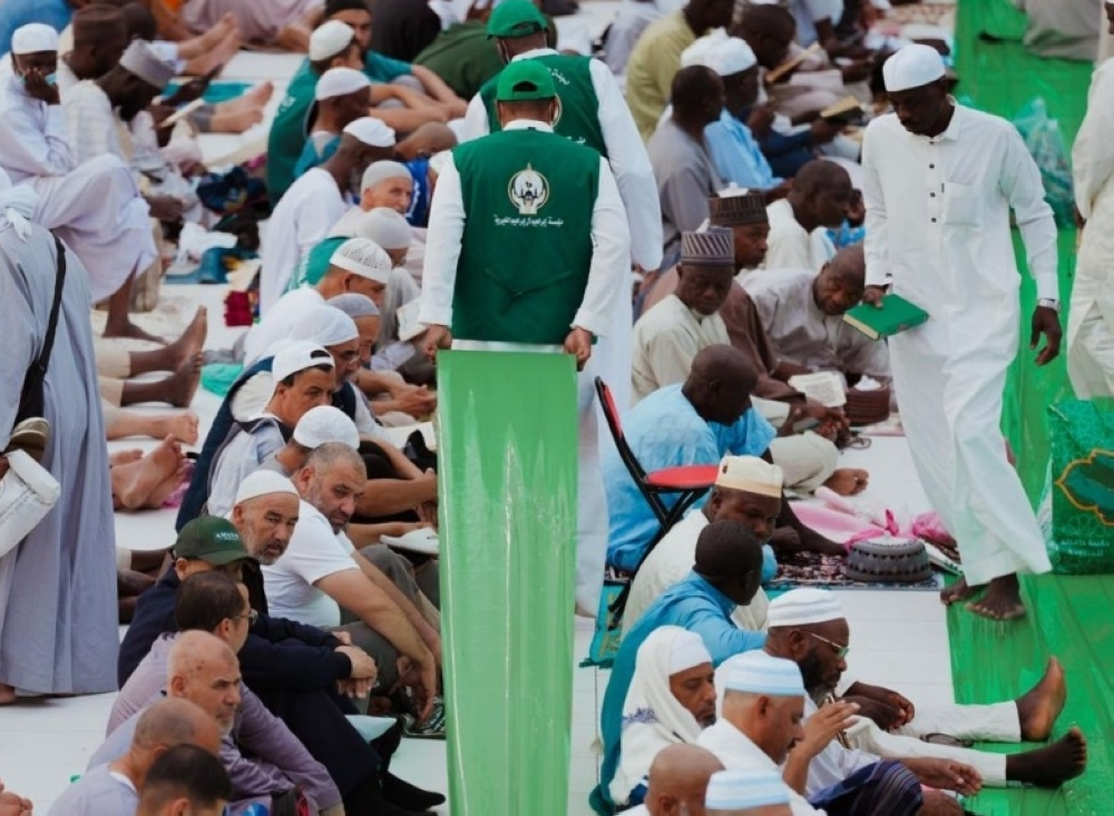 آلية إفطار الصائمين في الحرمين عبر إحسان ونسك: حوكمة وشفافية