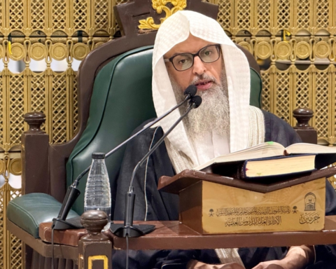 The Religious Missions Program at the Grand Mosque: Strengthening Sharia Awareness and Moderation