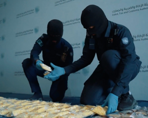زاتكا تضبط 965 حالة تهريب مخدرات وممنوعات في أسبوع