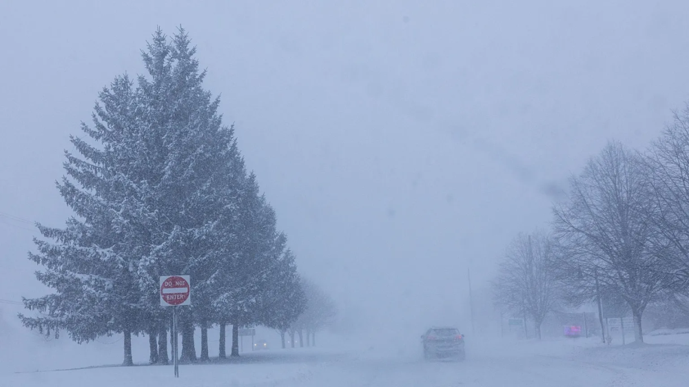 السفارة السعودية بواشنطن تحذر من عاصفة ثلجية وتعلن أرقام الطوارئ
