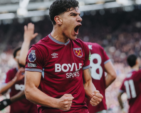 وست هام يهزم سندرلاند 3-1 ويشعل صراع البقاء في البريميرليج