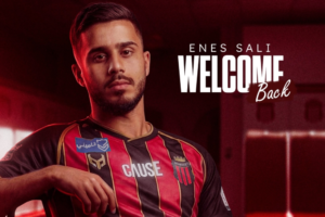 الرياض يضم الروماني إنيس سالي لاعب برشلونة السابق