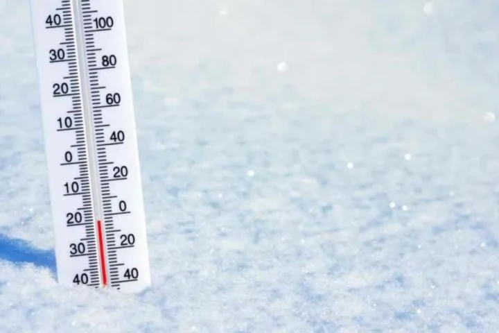 طقس الحدود الشمالية: حرارة تحت الصفر وتحذير من الصقيع في طريف