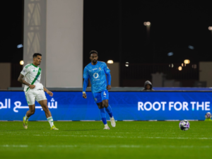 أزمة مباراة الأهلي ونيوم: تفاصيل إطفاء الأنوار بعد الثلاثية