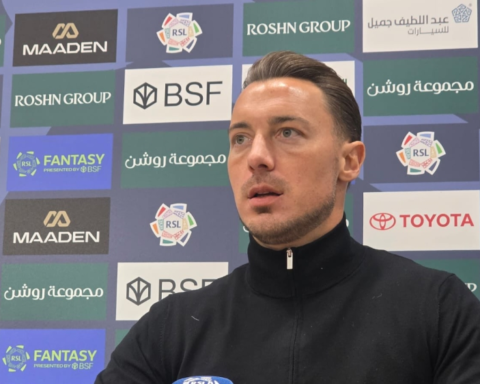 يايسله يعلق على فوز الأهلي أمام نيوم ورسالته لحسين عبدالغني