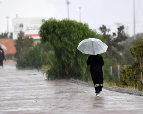 طقس السعودية اليوم: طريف عند الصفر وأمطار غزيرة وسيول
