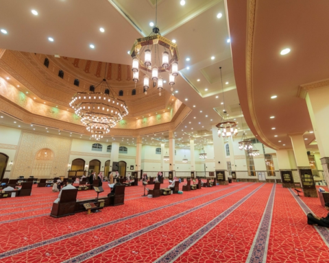 توجيهات الشؤون الإسلامية للمساجد في رمضان: منع التصوير والتسول