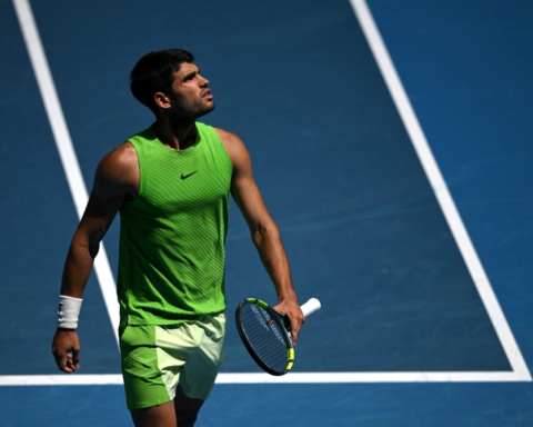 Australian Open: Djokovic, Alcaraz, and Sabalenka reach the quarterfinals