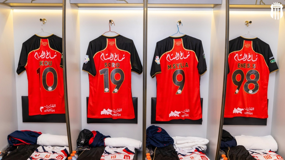 الرياض يواجه الهلال بالوافد الجديد أنيس سالي في دوري روشن