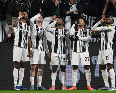 Juventus defeat Napoli 1-0 and ignite the Italian league title race