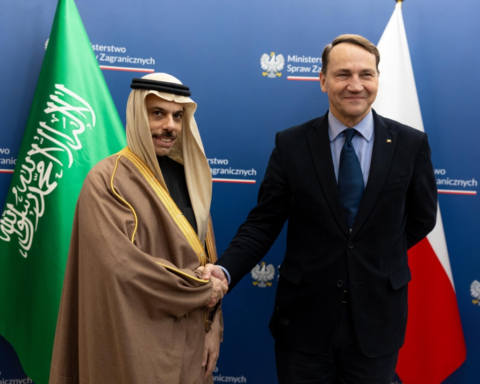 السعودية وبولندا: اتفاقية إعفاء من التأشيرة تعزز الشراكة