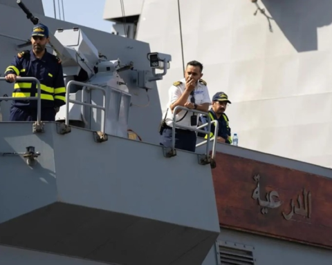 تمرين رياح السلام: تعاون بحري سعودي عُماني لتأمين الملاحة