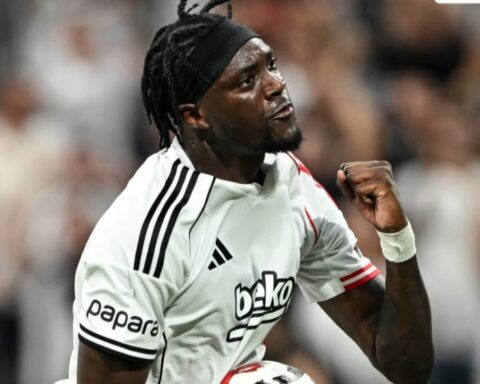 تامي أبراهام ينتقل إلى بشكتاش التركي في صفقة نهائية