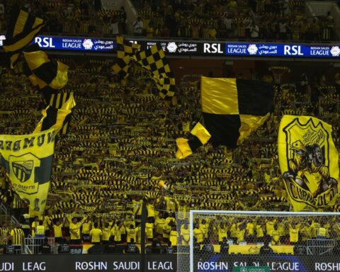 غياب جماهير الاتحاد ضد الأخدود: أسباب الغضب ومستقبل العميد