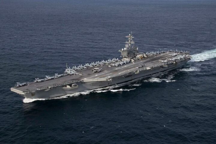 وصول حاملة الطائرات لينكولن للشرق الأوسط وتصاعد التوتر