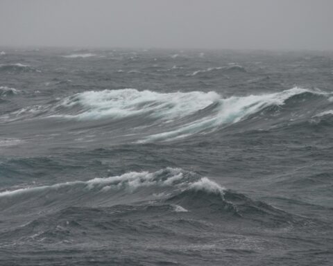 حالة الطقس في السعودية: رياح مثيرة للأتربة وأمطار خفيفة متوقعة