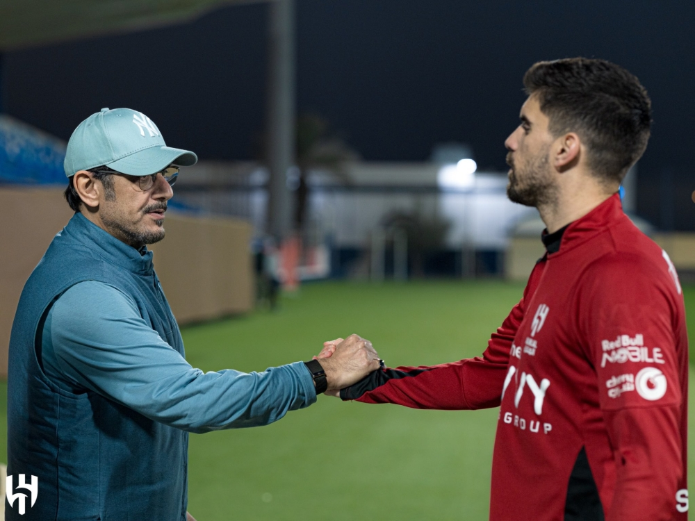 مستقبل روبن نيفيز مع الهلال بعد لقاء الأمير نواف بن سعد