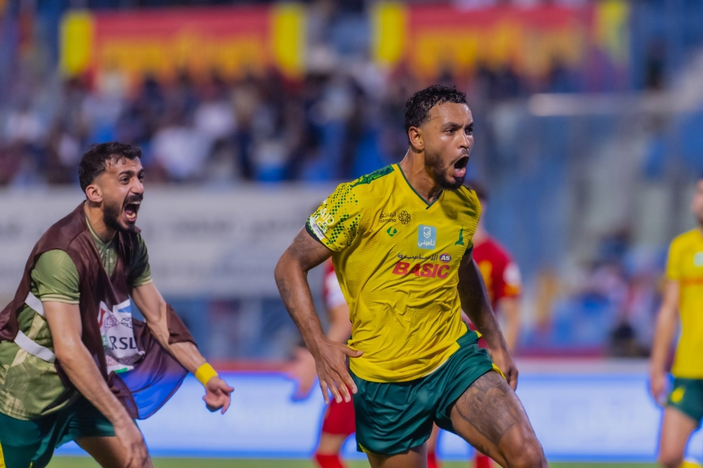 موقف جوشو كينغ من مباراة الفيحاء وحقيقة مفاوضات الهلال