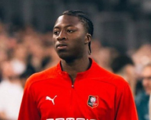 الهلال يتفق مع محمد قادر ميتي لتدعيم صفوفه في الشتوية