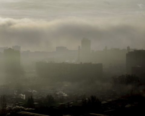 Black skies in Russia: Air pollution threatens Siberian cities