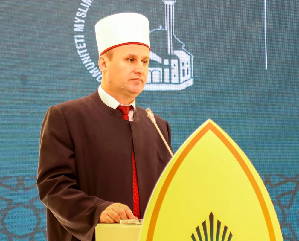 مفتي ألبانيا يشيد بجهود السعودية في خدمة القرآن ونشر الوسطية