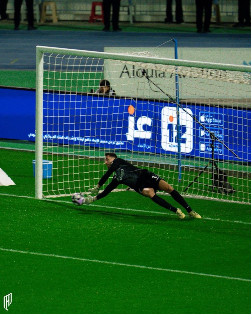 ركلة جزاء الهلال ضد القادسية: خبير يؤكد صحتها بدوري روشن