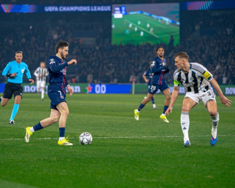 Quarantaschilia's injury will keep him out of action for Napoli... How long will he be out?