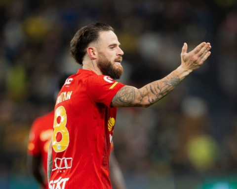 جدل ركلة جزاء الهلال والقادسية: خبير تحكيمي يحسم القرار