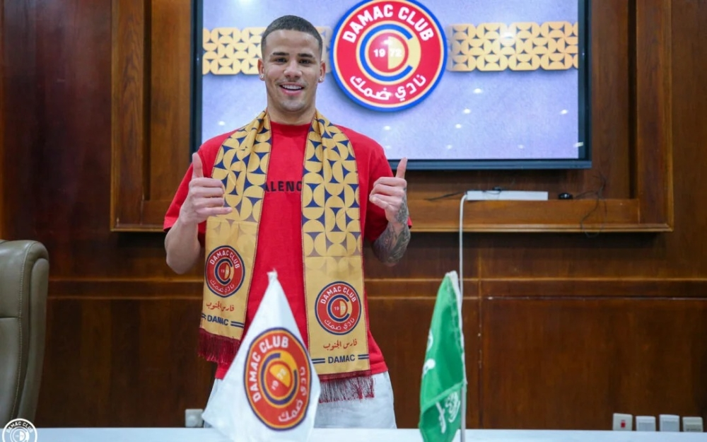 ضمك يتعاقد مع البرازيلي إيريلسون لتدعيم صفوفه في دوري روشن