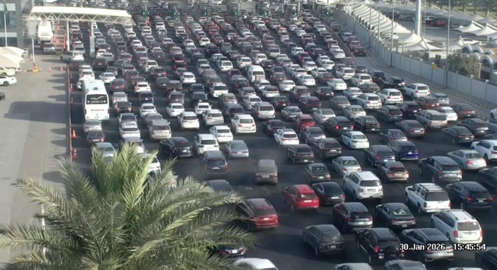 زحام جسر الملك فهد يرفع زمن العبور خلال عطلة نهاية الأسبوع
